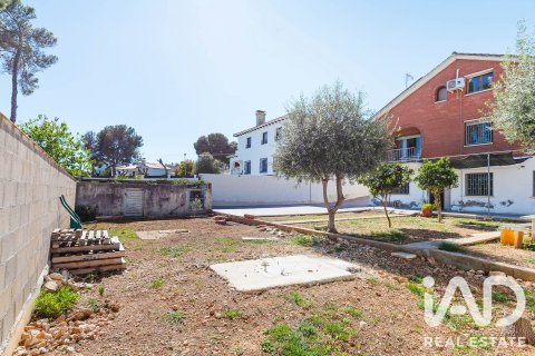 Продажа дома в Эль-Вендрель, Таррагона, Испания 6 спален, 227м2 №187700 - фото 15