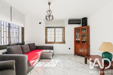 Продажа дома в Эль-Вендрель, Таррагона, Испания 6 спален, 227м2 №187700 - фото 4