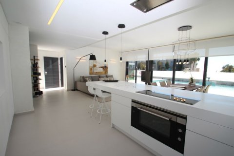 Villa pārdošanā San Miguel de Salinas, Alicante, Spānijā 3 istabas, 144 m2 Nr. 175722 - attēls 4