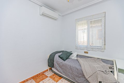 Продажа таухауса в Плайя Фламенка II, Аликанте, Испания 3 спальни, 74м2 №189253 - фото 22