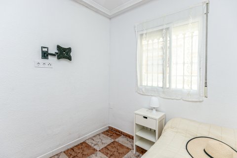 Продажа таухауса в Плайя Фламенка II, Аликанте, Испания 3 спальни, 74м2 №189253 - фото 18