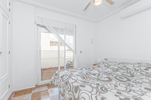 Продажа таухауса в Плайя Фламенка II, Аликанте, Испания 3 спальни, 74м2 №189253 - фото 29