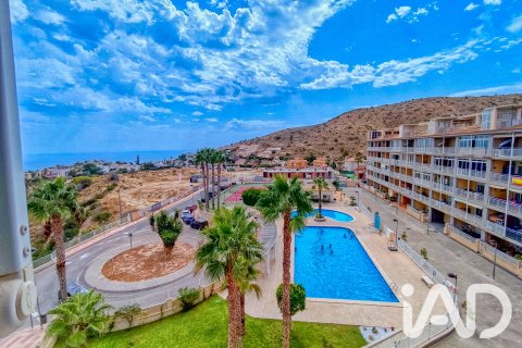 Takvåning i El Campello, Alicante, Spanien 2 sovrum, 100 kvm. Nr. 194336