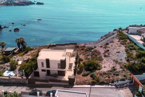 Villa till salu i La Manga del Mar Menor, Murcia, Spanien 3 sovrum, 280 kvm. Nr. 189649 - foto 2