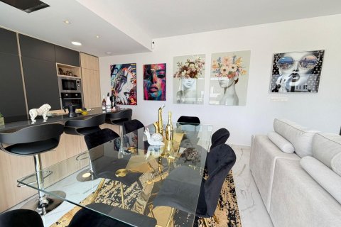Huoneisto myytävänä La Florida, Alicante, Espanja, 3 makuuhuonetta, 270 m2 No. 189644 - kuva 3