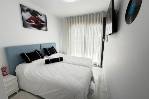 Huoneisto myytävänä La Florida, Alicante, Espanja, 3 makuuhuonetta, 270 m2 No. 189644 - kuva 11