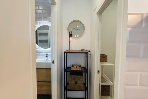 Продажа квартиры в Бадалона, Барселона, Испания 1 спальня, 32м2 №185916 - фото 3