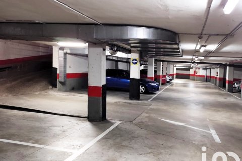Parcheggio in vendita a Zaragoza, Spagna 12 mq. N° 185915 - foto 2