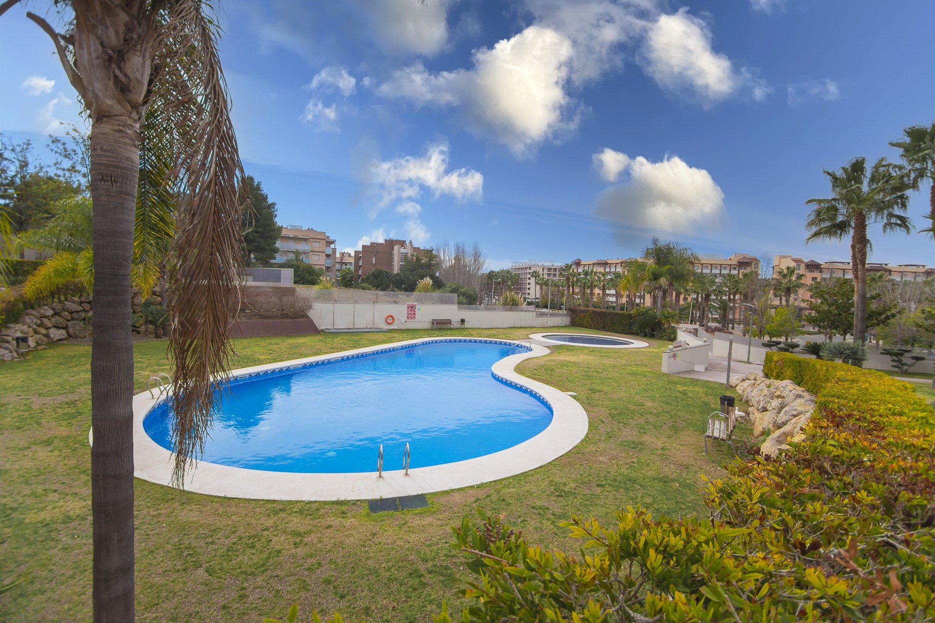 Apartamento en Salou, Tarragona, España 2 dormitorios, 90 m2 No. 67403