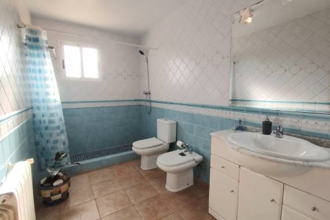 Huvila myytävänä Torrevieja, Alicante, Espanja, 6 makuuhuonetta, 338 m2 No. 137913 - kuva 12