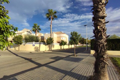 Huvila myytävänä Torrevieja, Alicante, Espanja, 6 makuuhuonetta, 338 m2 No. 137913 - kuva 27