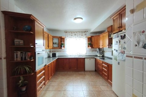 Huvila myytävänä Torrevieja, Alicante, Espanja, 6 makuuhuonetta, 338 m2 No. 137913 - kuva 9
