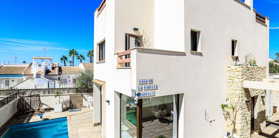 Villa i Ciudad Quesada, Alicante, Spanien 101 kvm. Nr. 165985