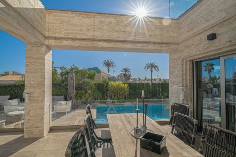 Villa pārdošanā La Zenia, Alicante, Spānijā 442 m2 Nr. 165984 - attēls 30
