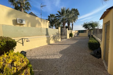 Finka w Elche, Alicante, Hiszpania 1 sypialnia, 120 mkw. nr 147352 – zdjęcie 2