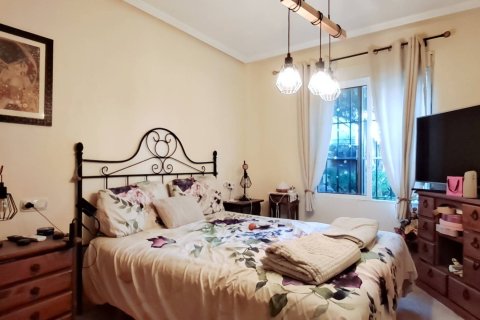 Townhouse for sale in Torrevieja, Alicante, Spain 2 bedrooms, 69 sq.m. No. 147357 - photo 4