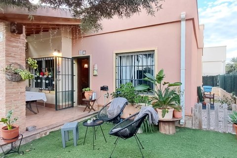 Townhouse for sale in Torrevieja, Alicante, Spain 2 bedrooms, 69 sq.m. No. 147357 - photo 9