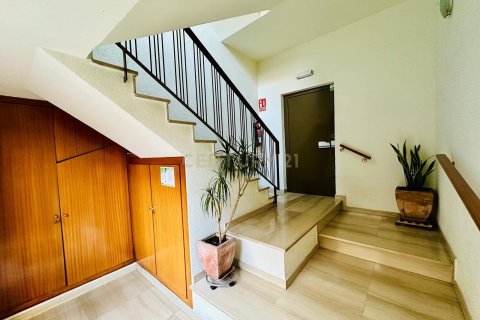 Apartamento en venta en Sabadell, Barcelona, España 4 dormitorios, 112 m2 No. 167102 - foto 4