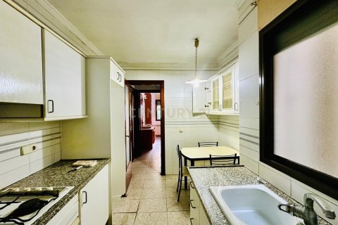 Apartamento en venta en Sabadell, Barcelona, España 4 dormitorios, 112 m2 No. 167102 - foto 10
