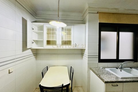 Apartamento en venta en Sabadell, Barcelona, España 4 dormitorios, 112 m2 No. 167102 - foto 9
