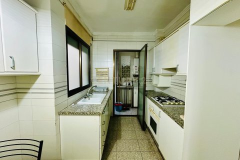 Apartamento en venta en Sabadell, Barcelona, España 4 dormitorios, 112 m2 No. 167102 - foto 8