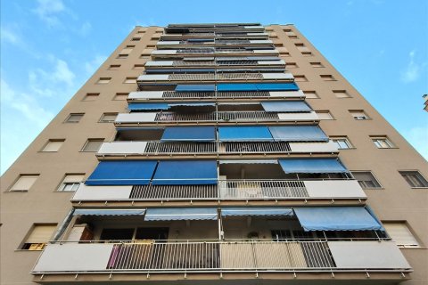 Apartament w Sabadell, Barcelona, Hiszpania 3 sypialnie, 99 mkw. nr 167099