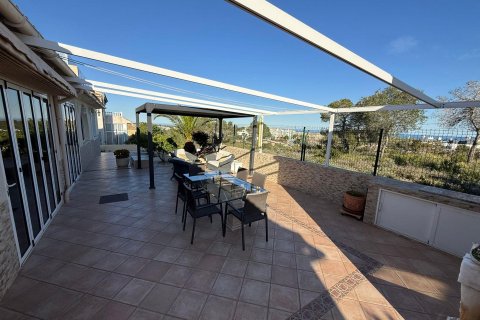Villa en venta en Villamartin, Alicante, España 4 dormitorios, 341 m2 No. 166042 - foto 3