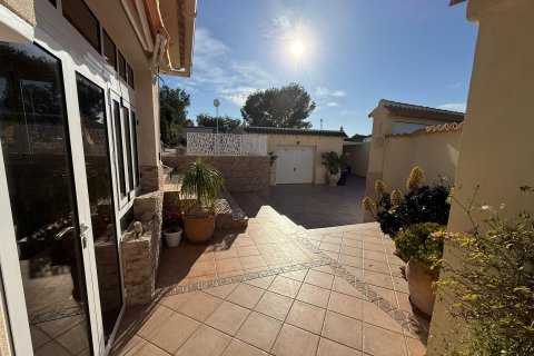 Villa en venta en Villamartin, Alicante, España 4 dormitorios, 341 m2 No. 166042 - foto 27