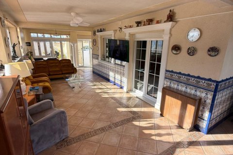 Villa en venta en Villamartin, Alicante, España 4 dormitorios, 341 m2 No. 166042 - foto 11