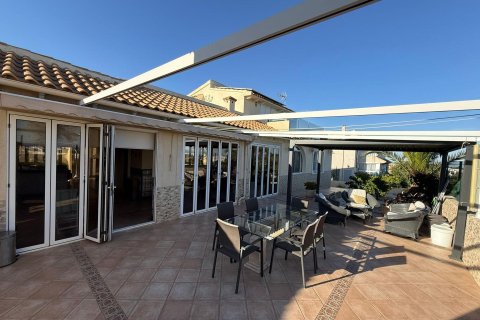 Villa en venta en Villamartin, Alicante, España 4 dormitorios, 341 m2 No. 166042 - foto 18