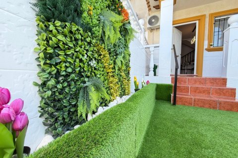 House à vendre à Alicante, Espagne, 3 chambres, 75 m2 No. 166043 - photo 5