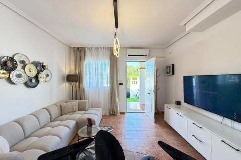 House à vendre à Alicante, Espagne, 3 chambres, 75 m2 No. 166043 - photo 18