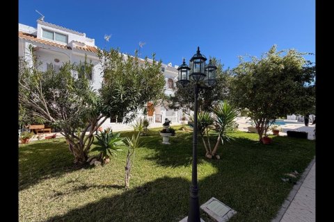 House for sale in Nueva Torrevieja, Alicante, Spain 2 bedrooms, 90 sq.m. No. 166041 - photo 3