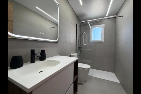 House for sale in Nueva Torrevieja, Alicante, Spain 2 bedrooms, 90 sq.m. No. 166041 - photo 15