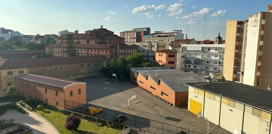 Dzīvoklis Leon, Spānijā 3 istabas, 155 m2 Nr. 154228