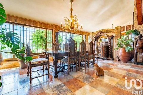 Zamek w El Mila, Tarragona, Hiszpania 8 sypialni, 820 mkw. nr 154229 – zdjęcie 16