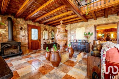 Zamek w El Mila, Tarragona, Hiszpania 8 sypialni, 820 mkw. nr 154229 – zdjęcie 22