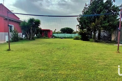 Продажа дома в Гандия, Валенсия, Испания 3 спальни, 1826м2 №154232 - фото 24