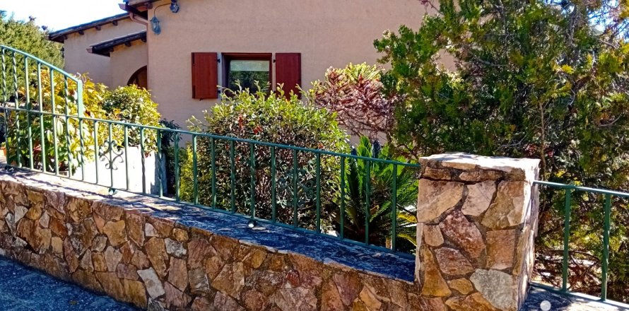 Dom w Lloret de Mar, Girona, Hiszpania 4 sypialnie, 311 mkw. nr 154230