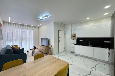 Apartment à Torrevieja, Alicante, Espagne 2 chambres, 67 m2 No. 177554