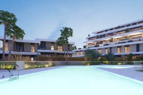 Huoneisto myytävänä Estepona, Malaga, Espanja, 3 makuuhuonetta, 115 m2 No. 135513 - kuva 9