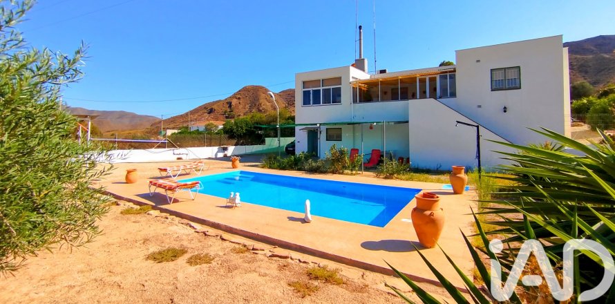 Casa a Sorbas, Almeria, Spagna 7 camere da letto, 268 mq. N° 172751