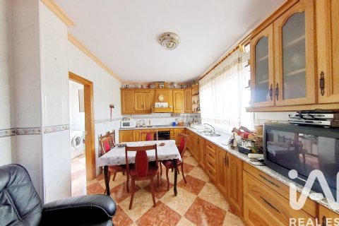 Casa in vendita a Guadahortuna, Granada, Spagna 4 camere da letto, 200 mq. N° 172756 - foto 5