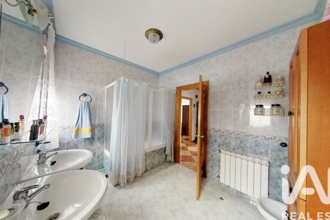 Casa in vendita a Guadahortuna, Granada, Spagna 4 camere da letto, 200 mq. N° 172756 - foto 9