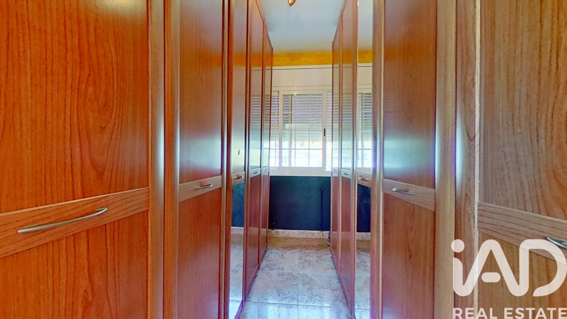 House in El Vendrell, Tarragona, Spanien 5 Schlafzimmer, 382 m2 Nr. 172752