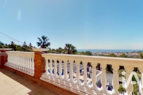 Casa a El Vendrell, Tarragona, Spagna 5 camere da letto, 382 mq. N° 172752