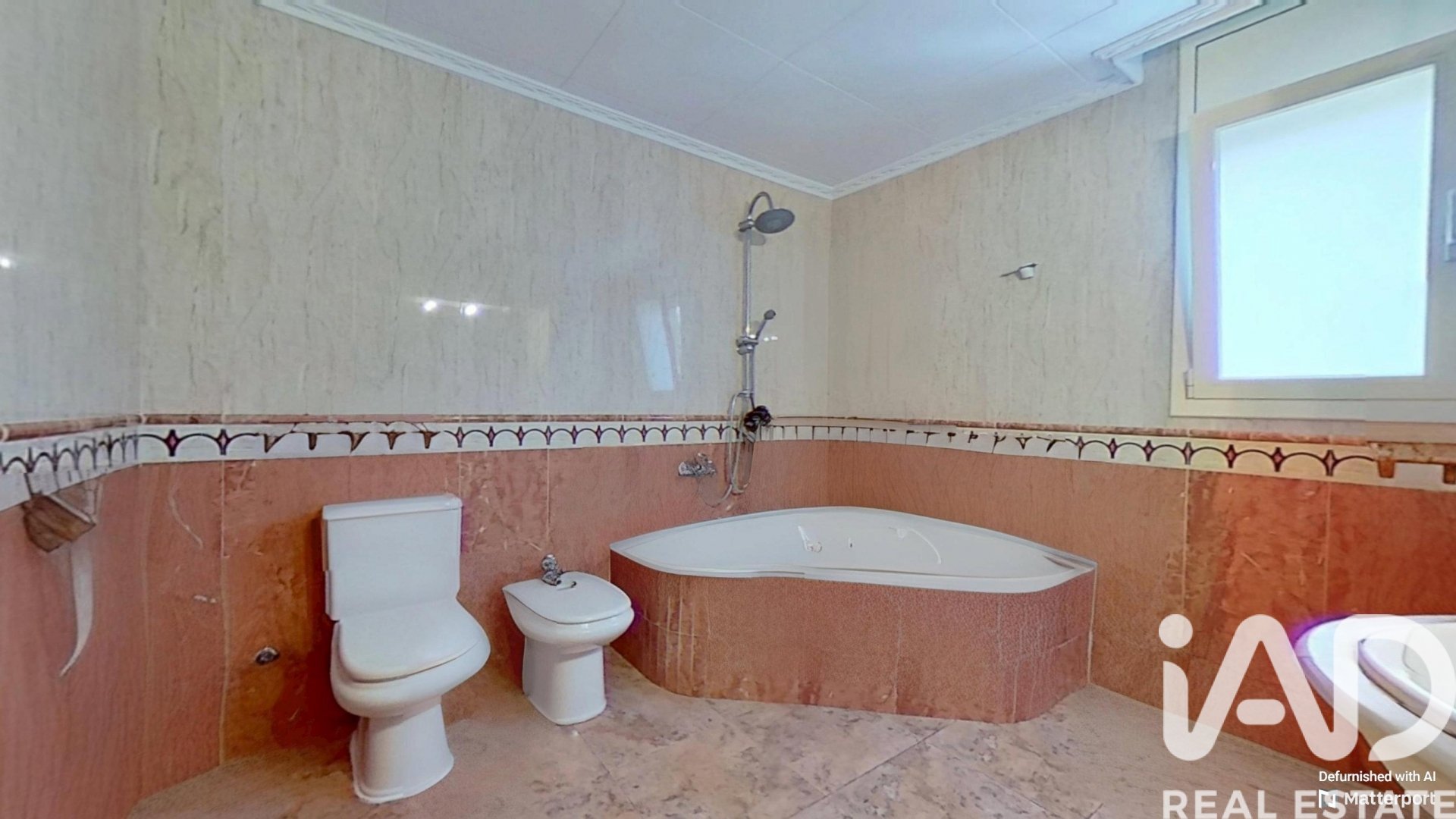 House in El Vendrell, Tarragona, Spanien 5 Schlafzimmer, 382 m2 Nr. 172752
