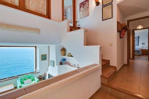 Hus till salu i Begur, Girona, Spanien 6 sovrum, 251 kvm. Nr. 160730 - foto 12