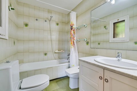 Hus till salu i Begur, Girona, Spanien 6 sovrum, 251 kvm. Nr. 160730 - foto 16