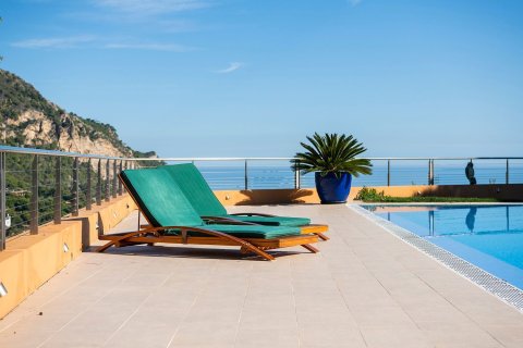 House à vendre à Begur, Girona, Espagne, 6 chambres,  No. 160728 - photo 3